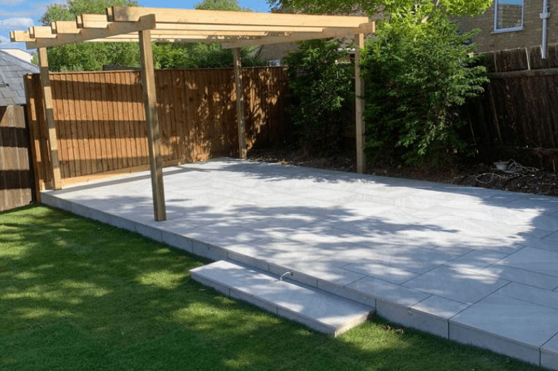 Garden clearance installation of cotswold paving landscaping patio design 7