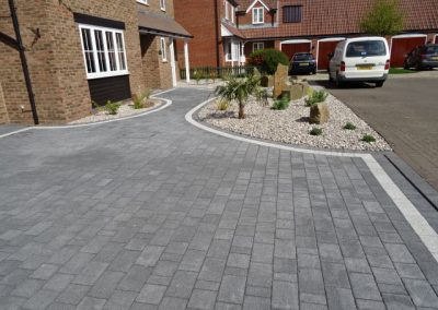 Driveway intallation with paving and cotswold stone