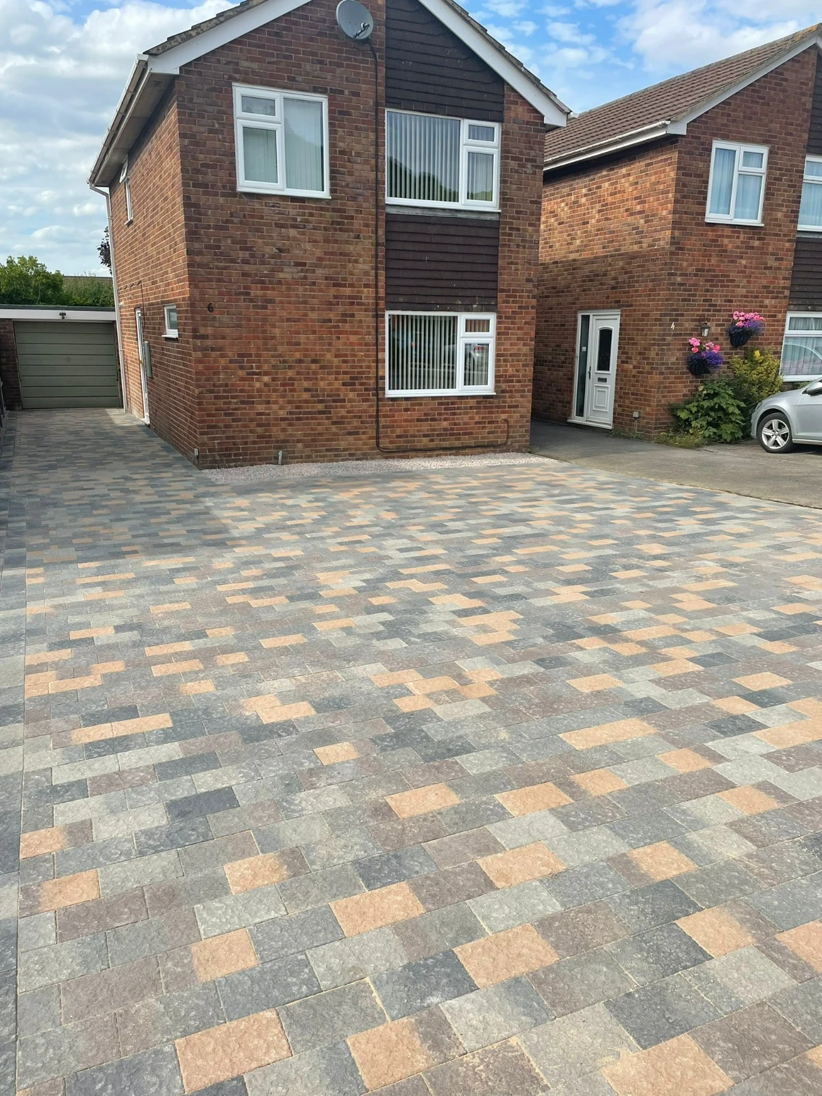 design and installation of new paving patio and landscaping 2